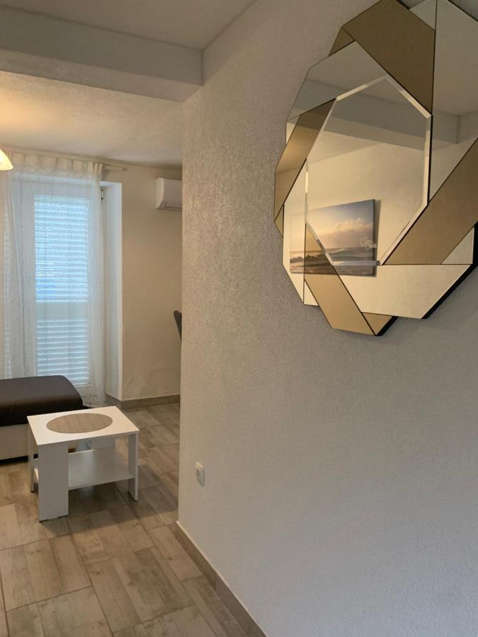 Apartman Annamaria Cres Exterior photo