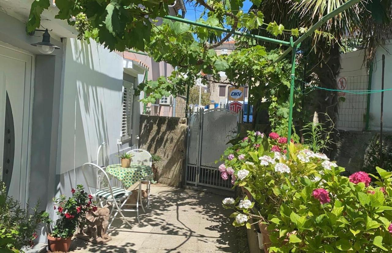 Apartman Annamaria Cres Exterior photo